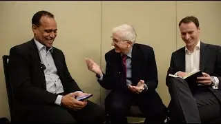 Climate Change Minister Regenvanu of Vanuatu in conversation with Jonas Piduhn and Jenik Radon