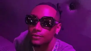 Roman Xzavier Performing at Cirque