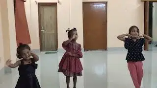 #dancevideo #chakdhoomdhoom #viralvideo #bindassarya #tiktok #topdancevedio#girlsdanceperformance 💙❤