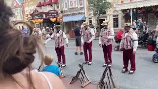 DAPPER DANS PERFORMANCE ON MAIN STREET...........WOW!!!!! #disney #waltdisneyworld #daddydisney