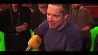 Thorsten Flinck &auml;r &rdquo;l&auml;tt&rdquo; irriterad n&auml;r han blir intervjuad av ExpressenTv