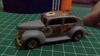 Hot Wheels 40s Ford 2-Door / Fat Fendered '40 Wastelanders