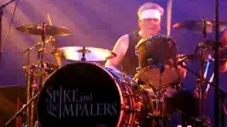 Jeff Kathan performs his famous drum solo