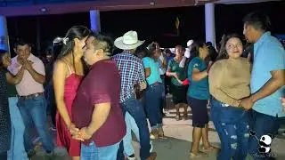 BESITOS TRISTES - CALIXTO MENDEZ EN PALMA SOLA