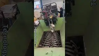 Extreme Dangerous Car Crusher Machine in Action, Crush Everything & Car Shredder Modern Technology