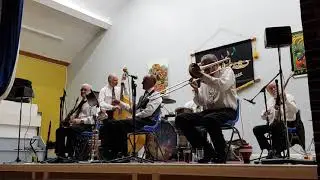 New Orleans Jazz Bandits with Brian Butler on trombone (mrjazzinc) - Jambalaya