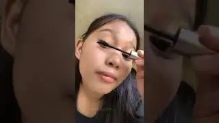 USING 4D MASCARA #fyp #makeup #skincare