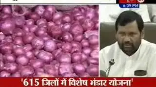Paswan asks states to rise above politics to control prices