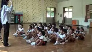 芽生え幼稚園　リトミック教室　ゆり組　大きな栗の木の下で