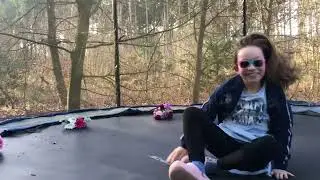 Eigener Erfolgreicher YouTube Kanal - 1. Musikvideo- eigener Song, eines Video-komplett eigener Song
