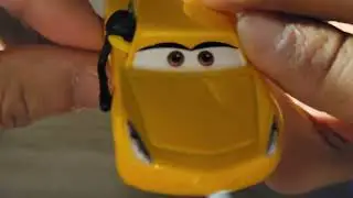 Trainer Cruz Ramirez - Disney Pixar's Cars - Car Review