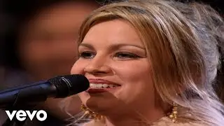 Bill & Gloria Gaither - If That Don't Make You Wanna Go [Live] ft. The Isaacs