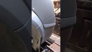 снятие заднего бампера для установки фаркопа на Опель астра h универсал 2006 год