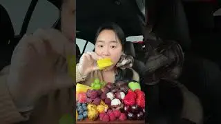 The fruits ordered by the kids in the fruit collection watermelon (red and yellow) Hami me