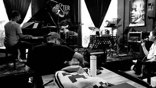 Bermusik di salah satu Jazz Club di Jakarta