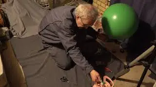 Launching Two Balloons 9A4GE and Flybag-4fsk