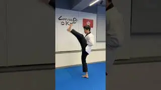 🚫 Fix this Axe Kick Mistake NOW!