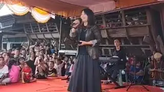 PENAMPILAN ARTIS CANTIK NIAS TICE HALAWA