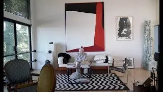 Why should people display art in their homes?
