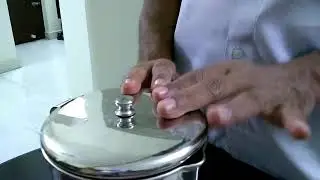 JM7. Percussion music on kitchen vessel