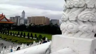 Vlog #13 - Hot Springs and Chiang Kai Shek Memorial