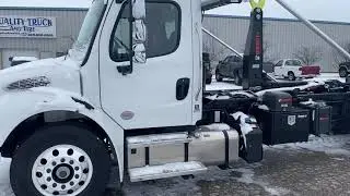 Крюковой погрузчик Freightliner M2 106 2021 года