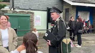 A lookalike of the bus inspector BLAKE from on the buses at kingsbridge in 2025
