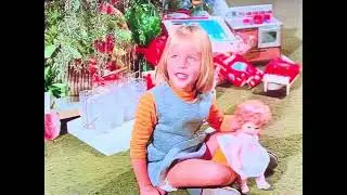 Bewitched | What Tabitha does to friends who don&rsquo;t believe in Santa Claus
