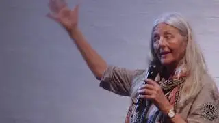 Helena Norberg-Hodge: The Economics of Happiness