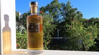 Unboxing Sam Heughan&rsquo;s Sassenach Whisky