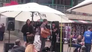 Devon Singer Phoebe Ions