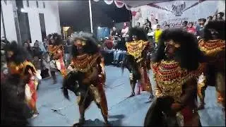woowww..Amazing.Leak vs Jaran kepang RSD dusun Dowo Wonokerto Magelang....#leak #jarankepang..