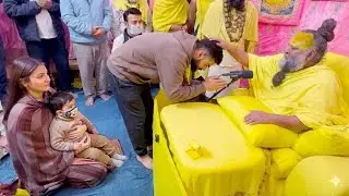 Virat Kohli, along with his wife and son, visited Premanand Maharaj to seek his blessings