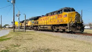 UP 5752 leads the M-EWOL south to Olmito, at San Benito, TX. 1-31-2026