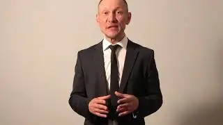 Presentaci&oacute;n del presentador en ingl&eacute;s.