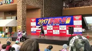 Yabai Kamen uses hypnotism on Maid Butler