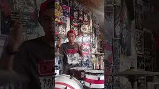 make pop punk great again 🔥🔥🔥#poppunk #alltimelow#drumcover#drummer#short#shorts
