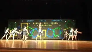 Mostra de Música e Dança 2016 do Colégio Siglan - O Menino da Porteira