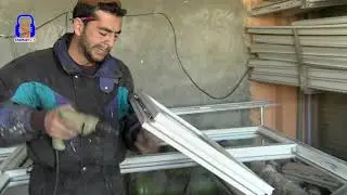 یوه ورځ په غزني کې د پي وي سي له هټۍ وال سره (PVC)