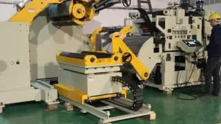 Coil feeding line 3in1 decoiler straightener feeder operation_GLK4-1000H_HongEr