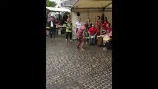 Fester&ouml;ffnung durch Afropercussion Willi Hauenstein.