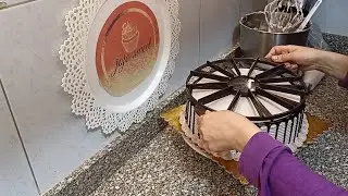 تورته شكولاته 🍫 مقاس ٢٦🎂باطعمه مُختلفه 🍭طلعت خطييييره بجد 🤗 💥