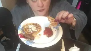 ASMR Crunchy Waffles,Sausage and Hashbrowns NO TALKING NO FORK