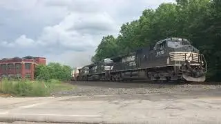 Elephant Style Trio of NS Dash 9s Lead Westbound Intermodal (9576, 9894 & 9196)