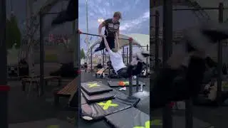 Первые и единственные😂 #challenge #flip #acrobatics #like #workout #sports #video #юмор