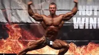 Peter Molnar posing