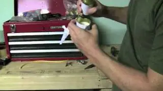 Что внутри банки с сыром?