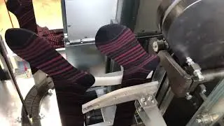 Tecnopea Ghibli Compact.• Máquina de planchar a vapor para calcetines.