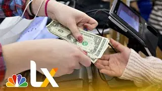 The Tricks Retailers Use to Get You to Buy More Around the Holidays | NBCLX