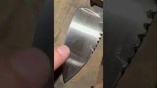 Как правильно шлифовать нож вручную. #шорты